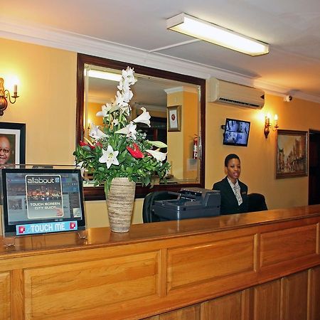 Durban Manor Hotel And Conference Centre Bagian luar foto