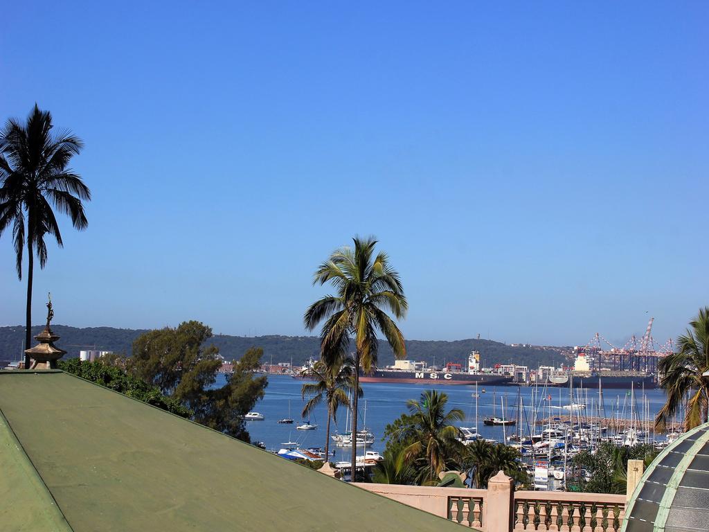 Durban Manor Hotel And Conference Centre Bagian luar foto