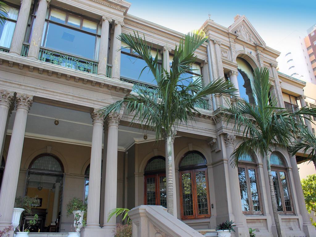 Durban Manor Hotel And Conference Centre Bagian luar foto