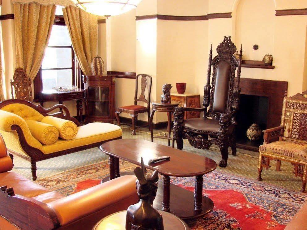 Durban Manor Hotel And Conference Centre Bagian luar foto